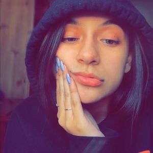 Meet your Posher, Karin